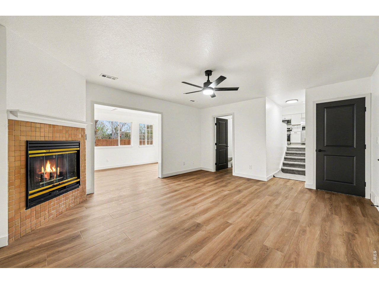 165 Walnut Ave