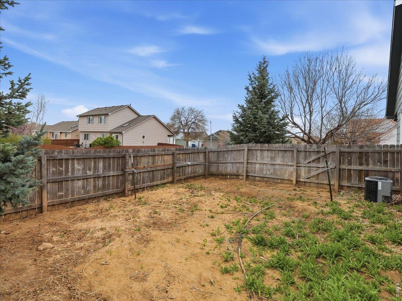 2215 Nicholas Dr