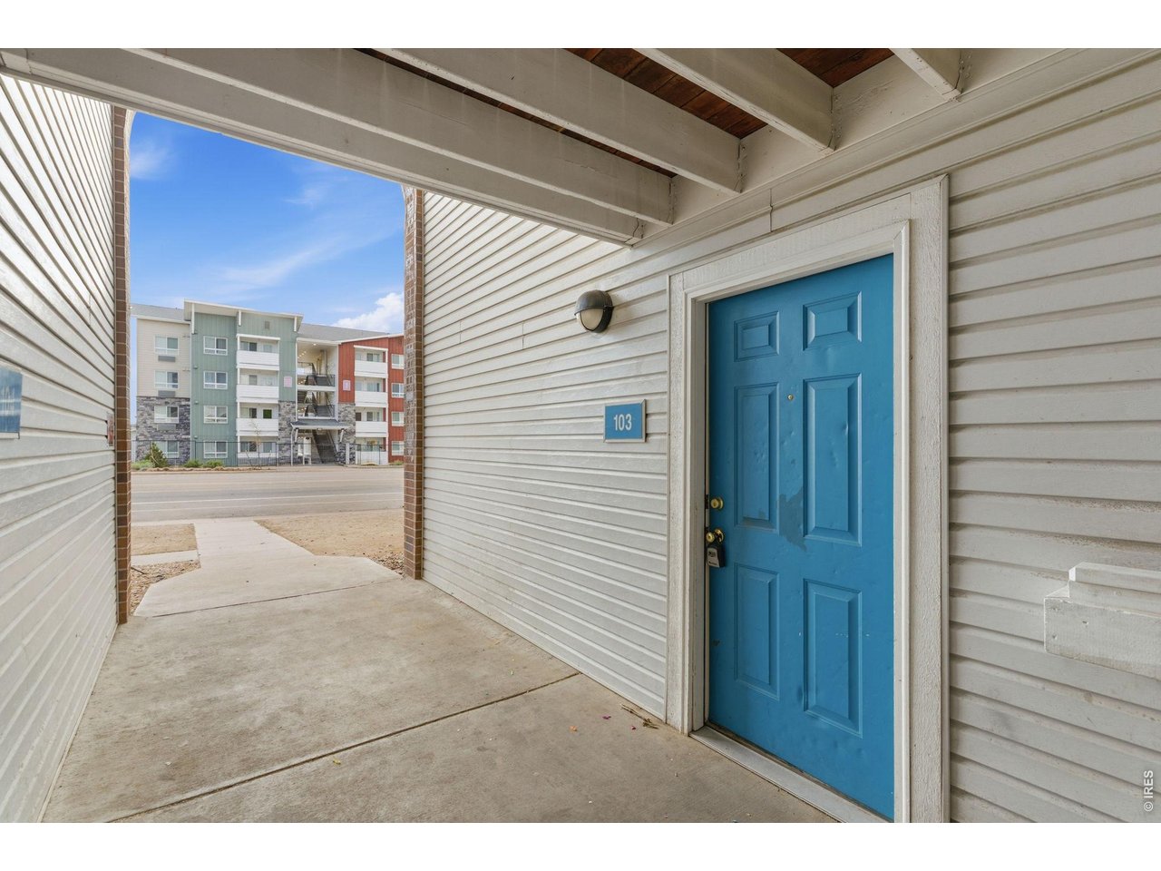 2820 17th Ave