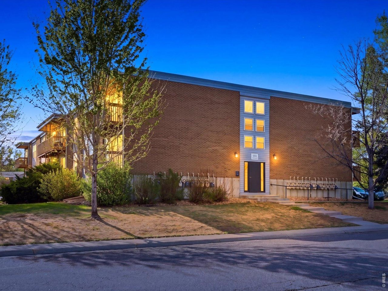 1606 Cottonwood Dr
