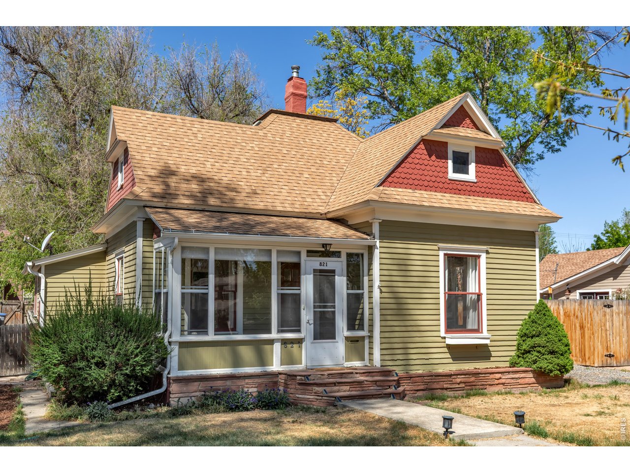 821 Emery St