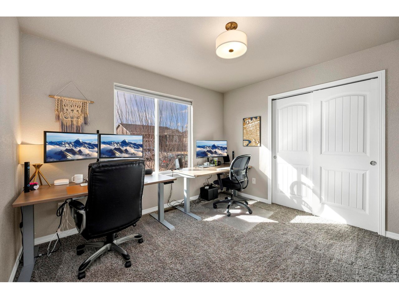 5225 Carmon Dr