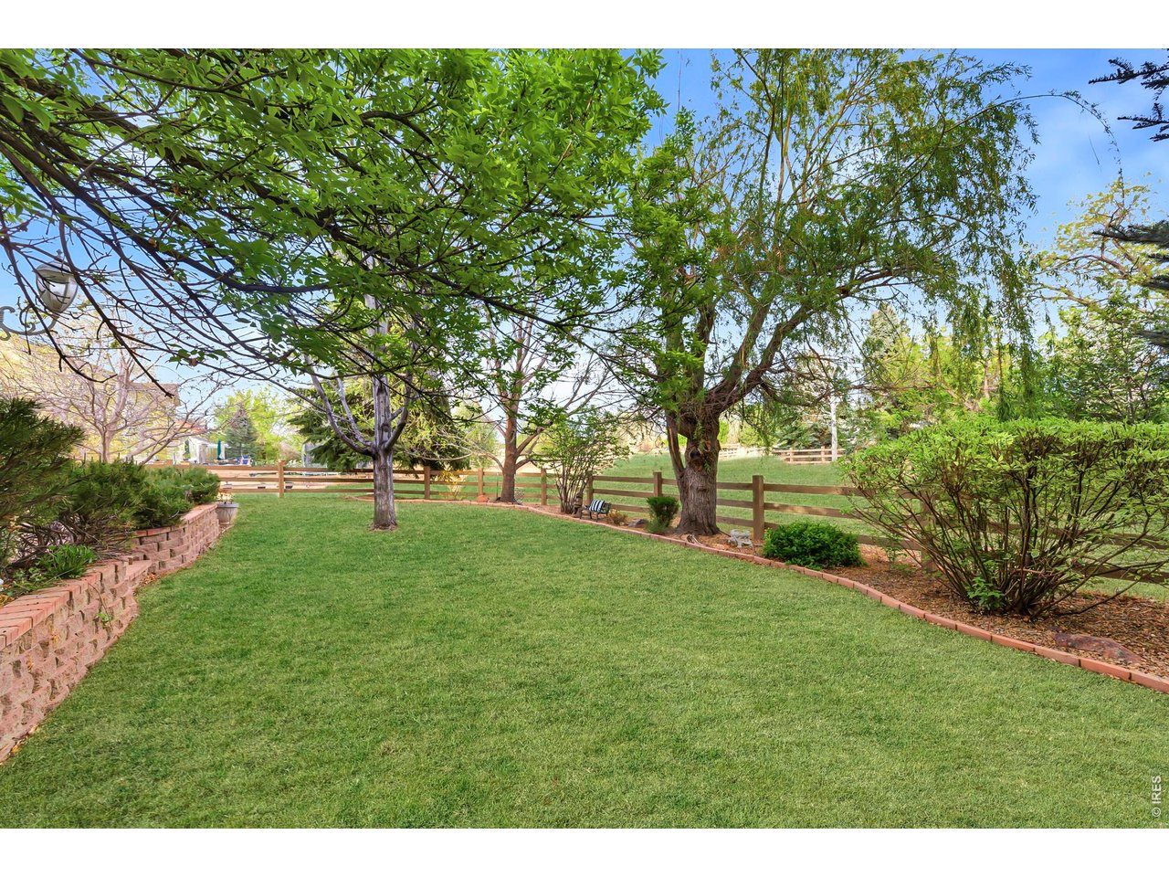 2136 Madison Dr