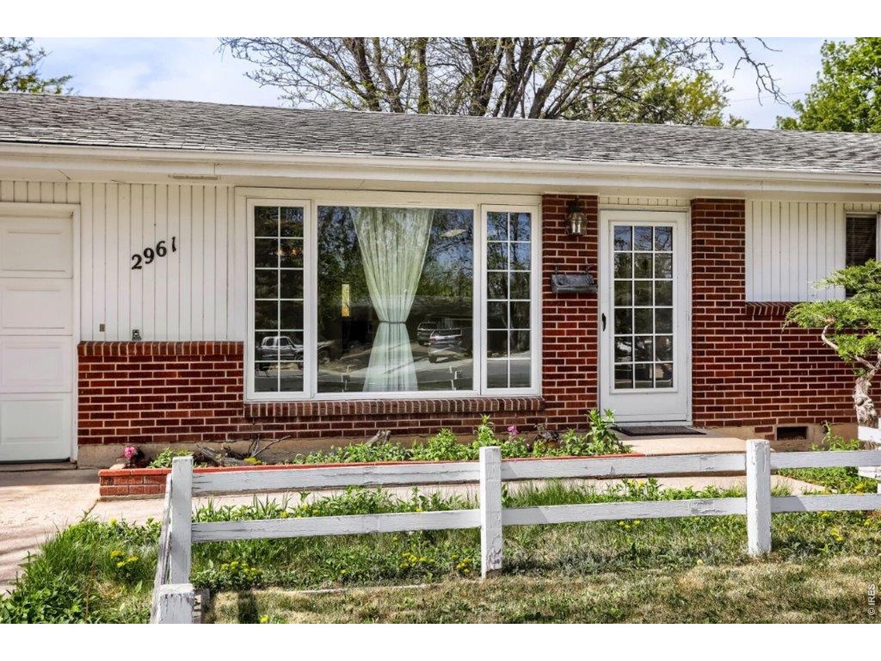 2961 Lorraine Ct