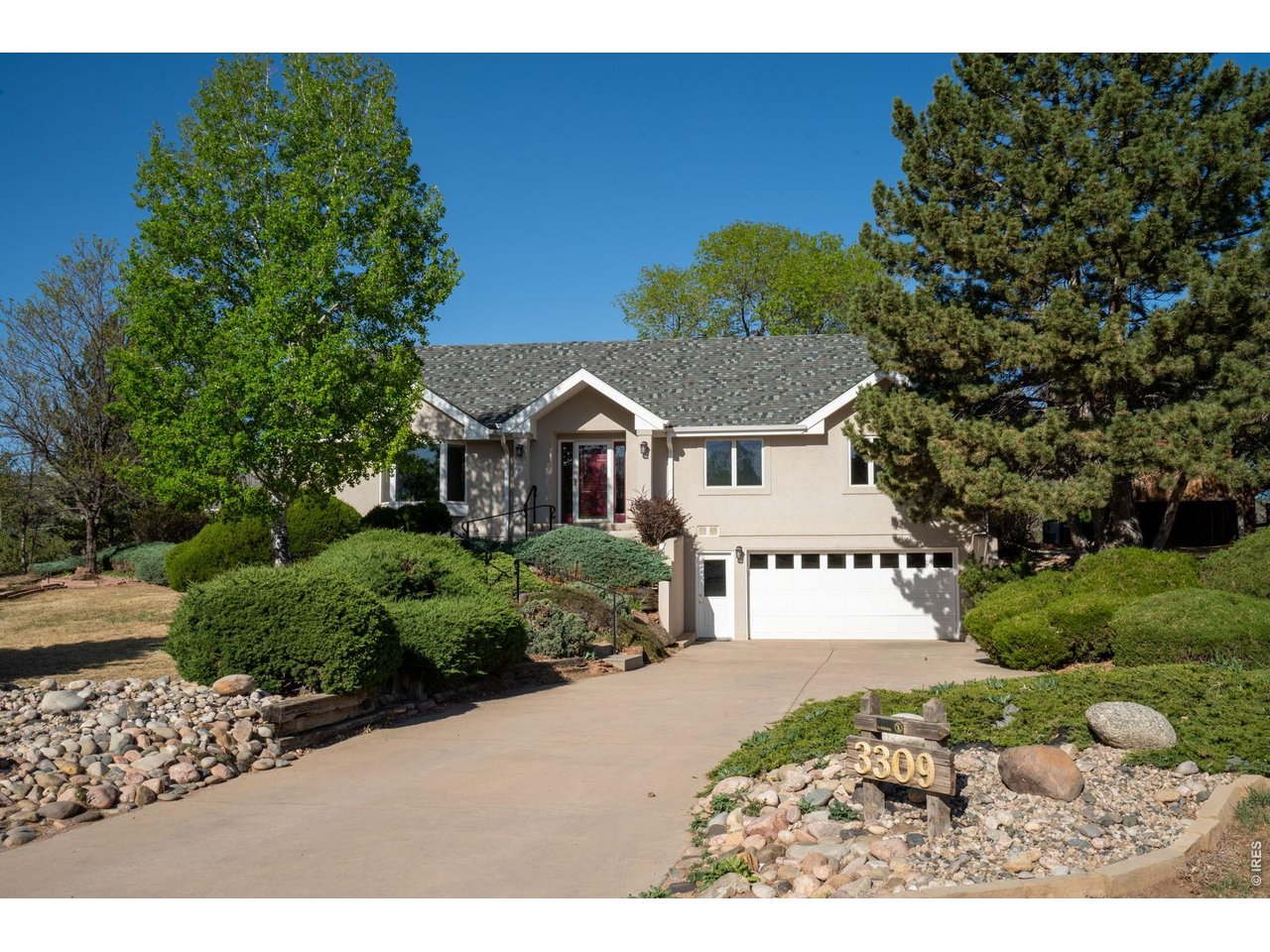 3309 Buckskin Trl