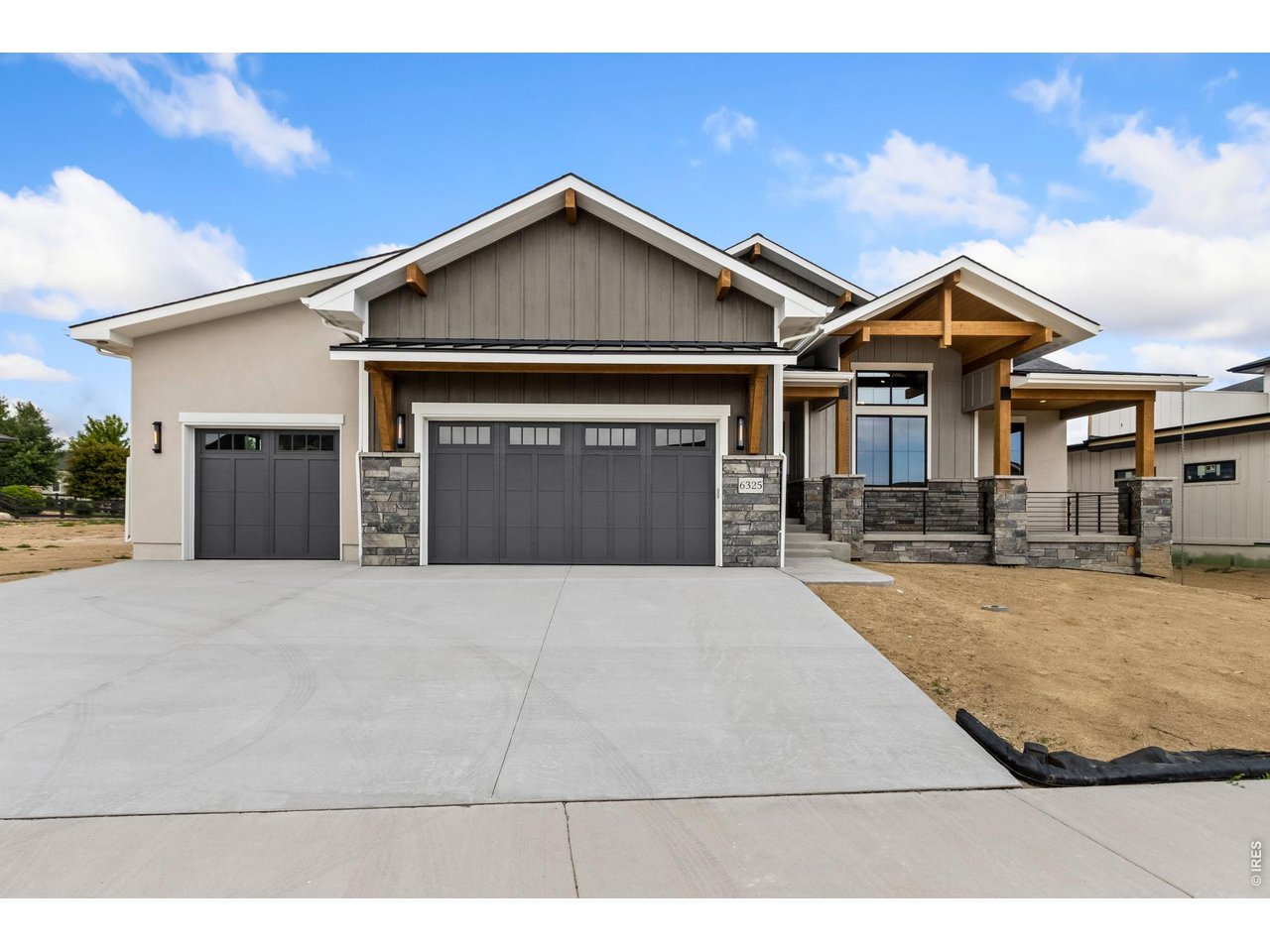 6325 Sanctuary Dr