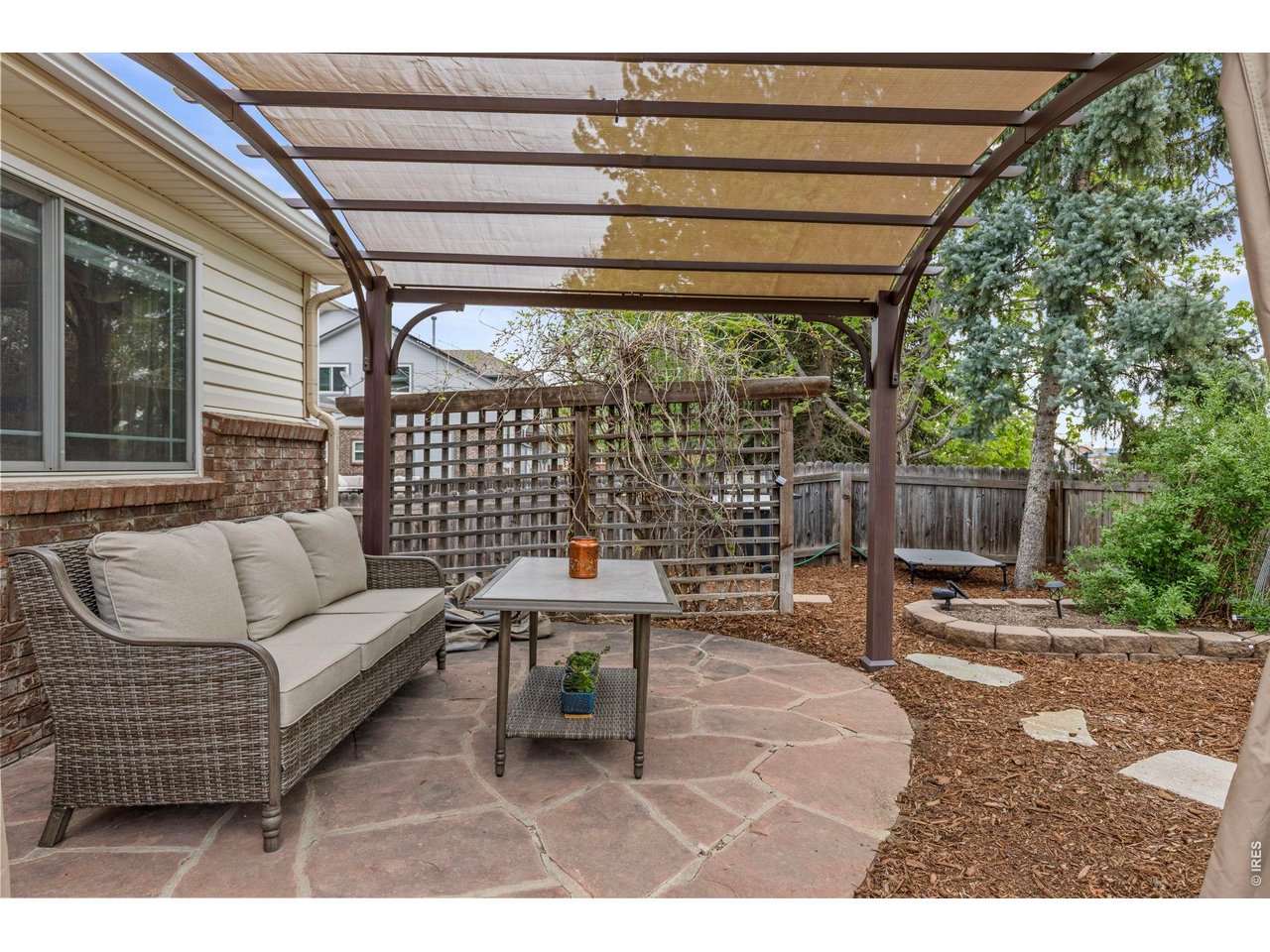 2517 Falcon Dr