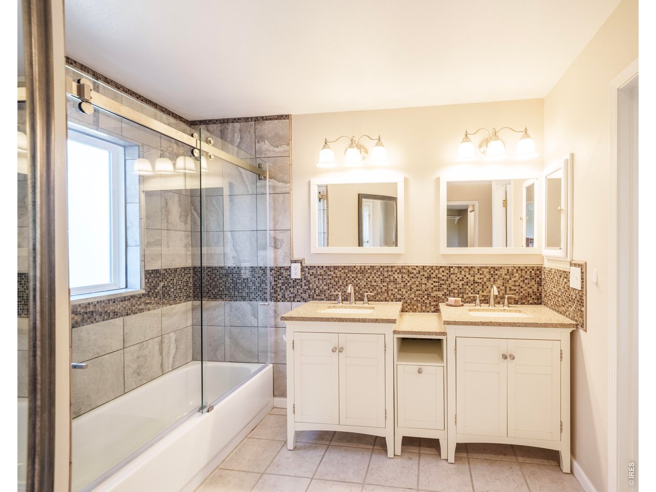 1804 Scarsdale Ct