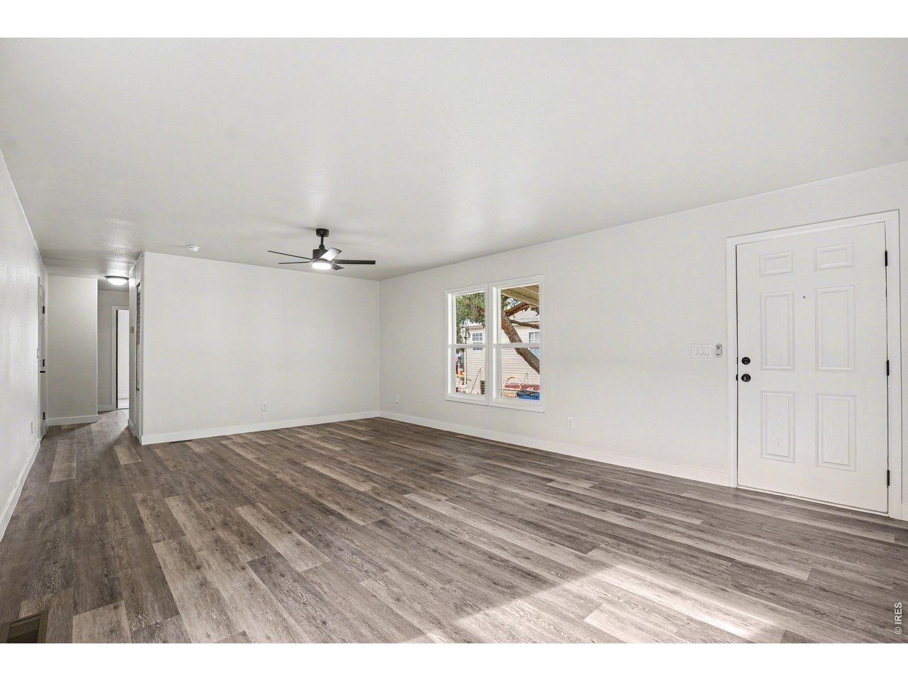 1203 Lilac Dr
