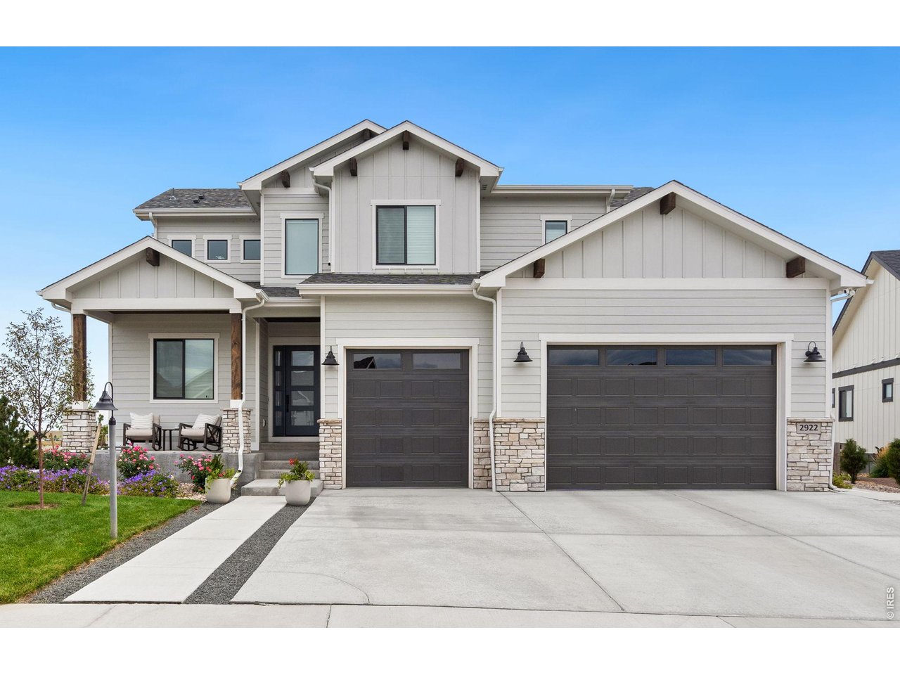 2922 Lake Verna Dr