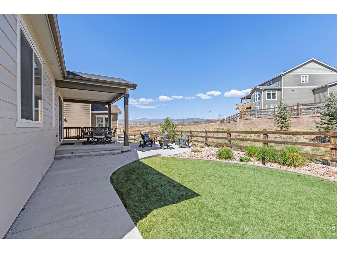 1122 Gabriella Ln