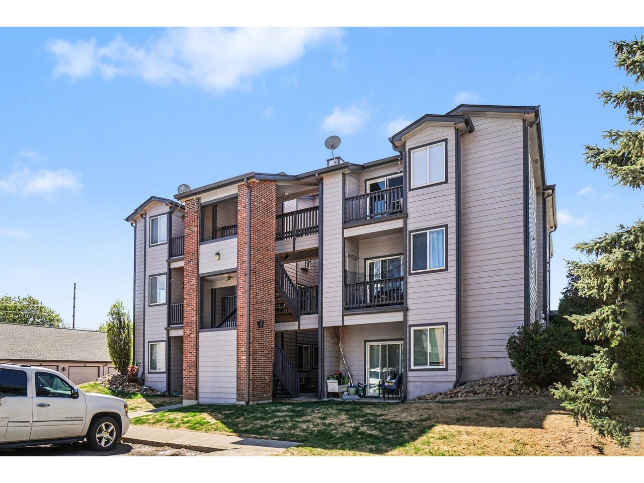 50 19th Ave S