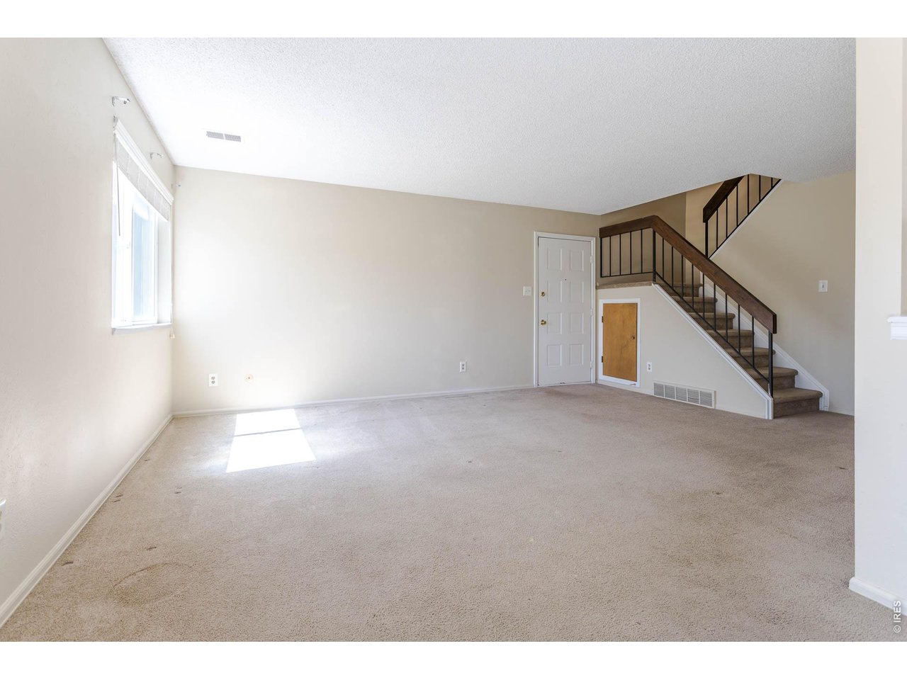 1160 Monroe Dr