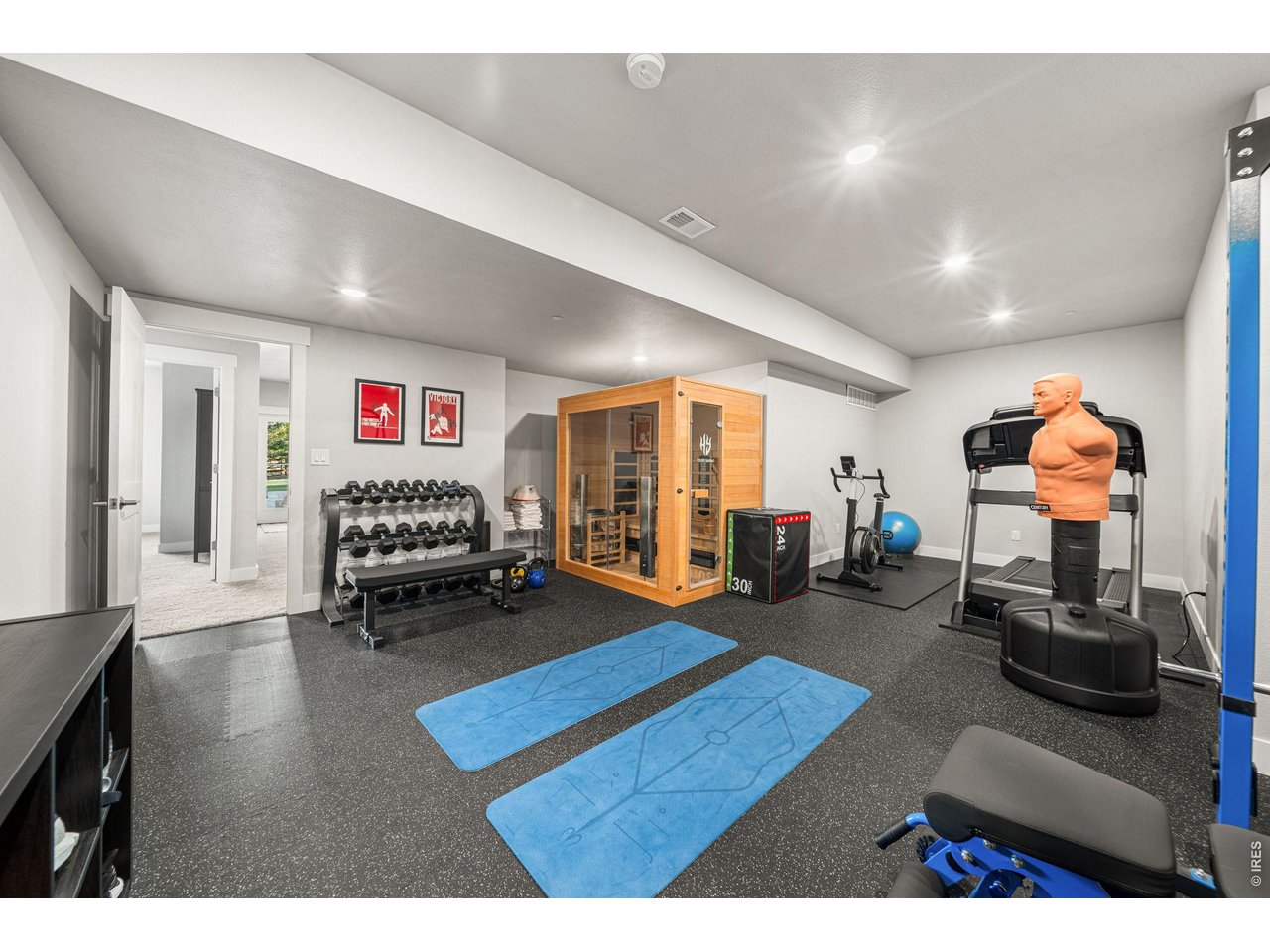 3421 Pond View Ct