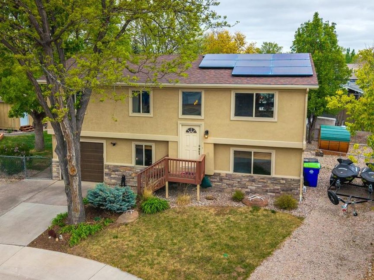 30 Tulip Ct