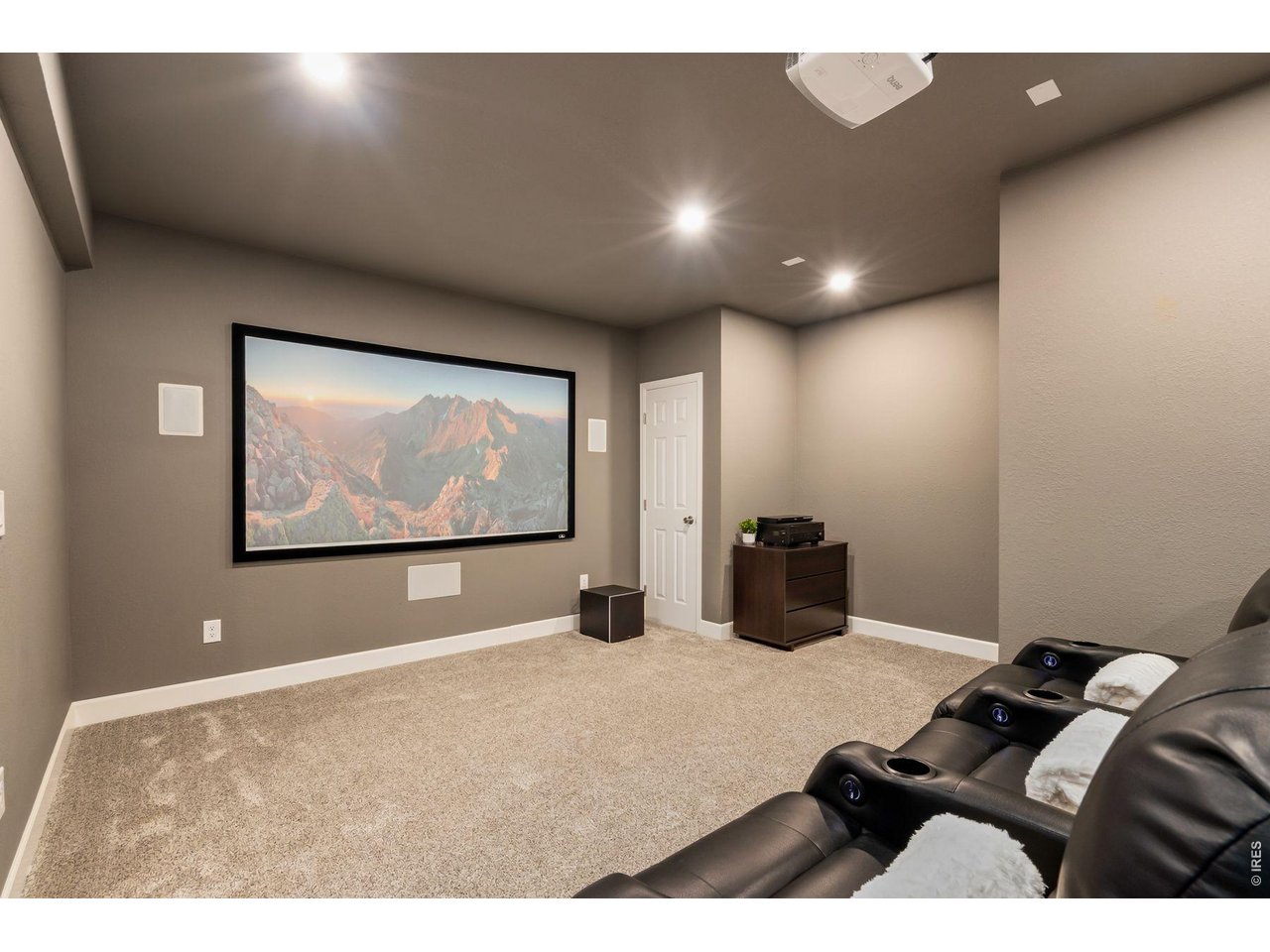 6035 Watson Dr