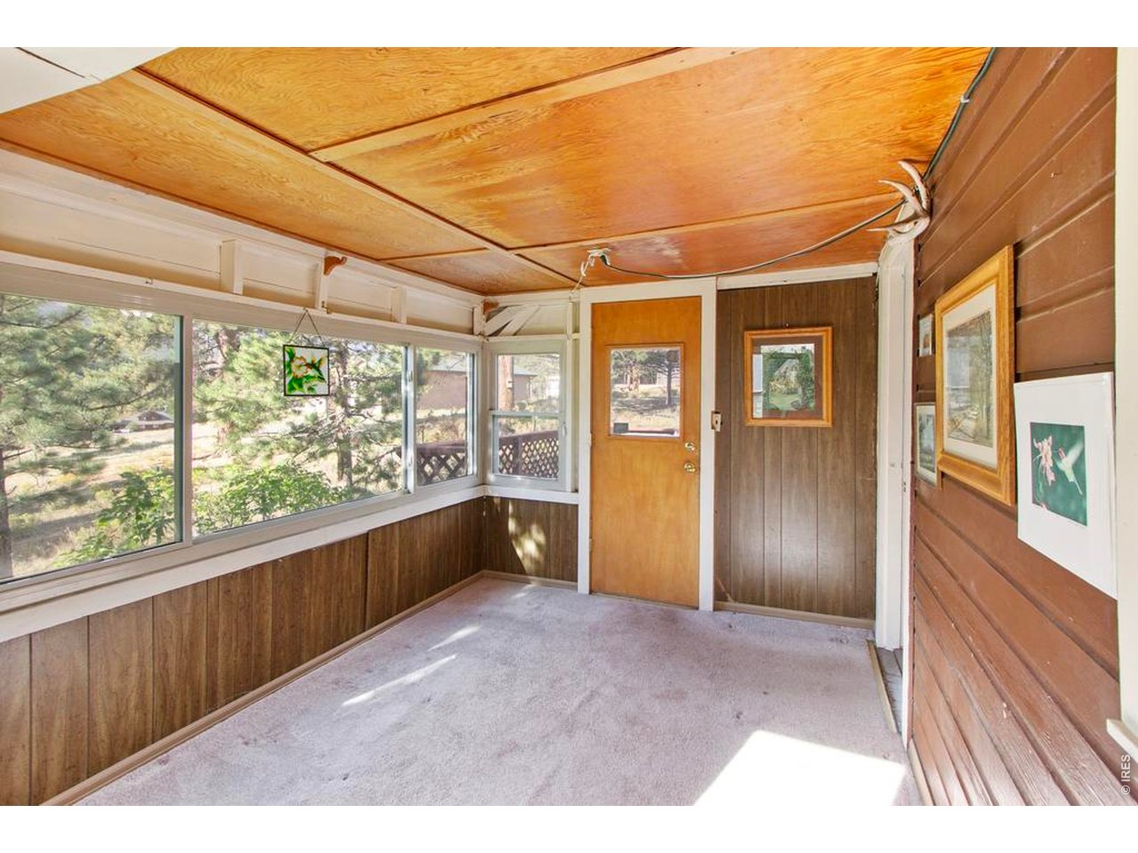 811 Larkspur Rd