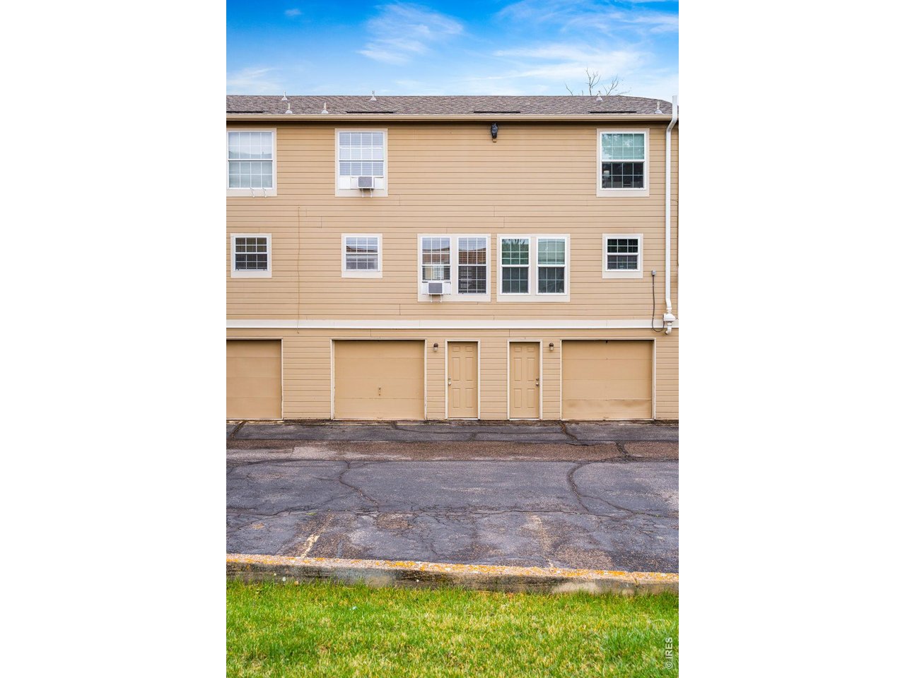 1813 Belmar Dr