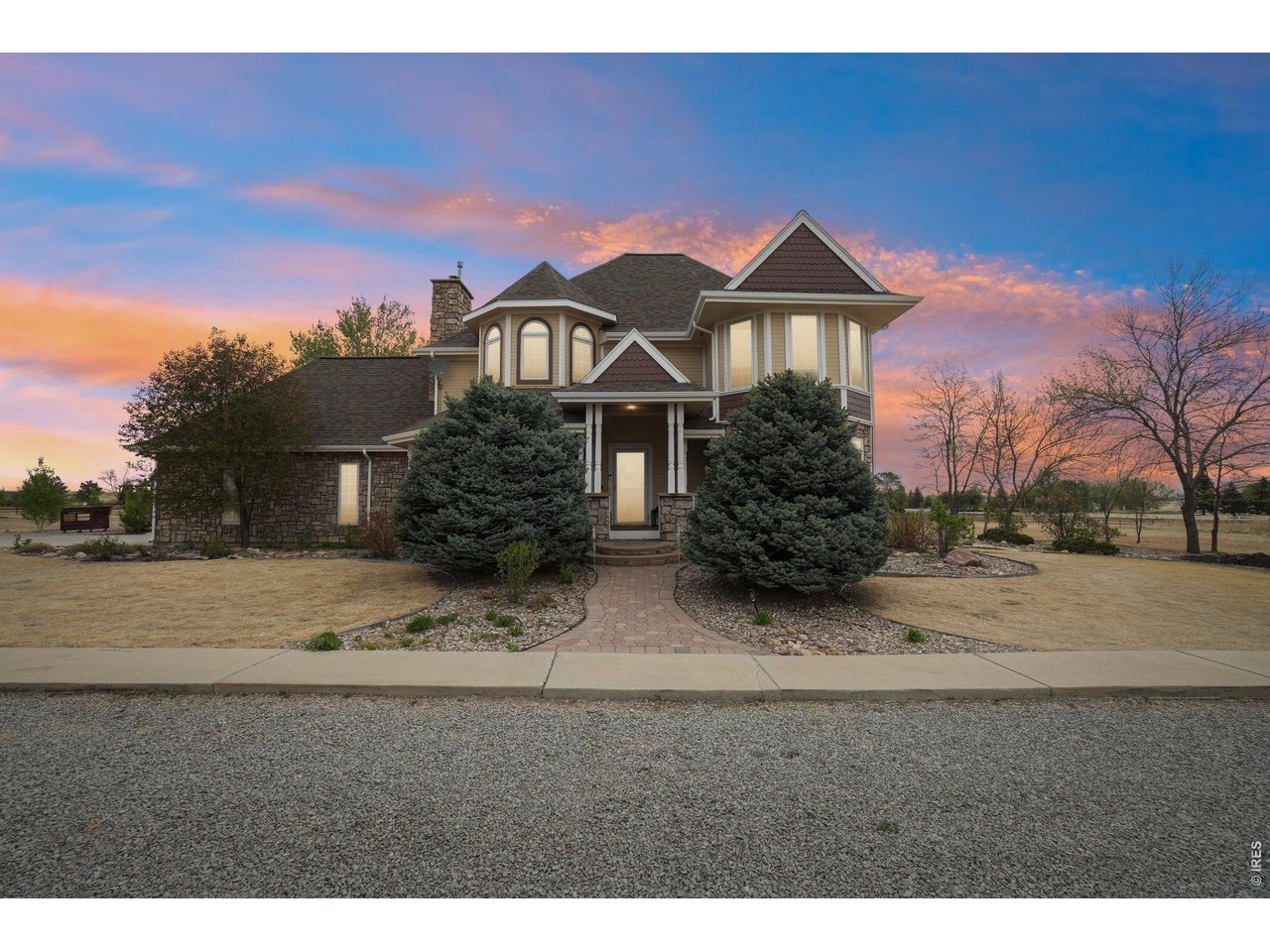 9743 Yellowstone Rd
