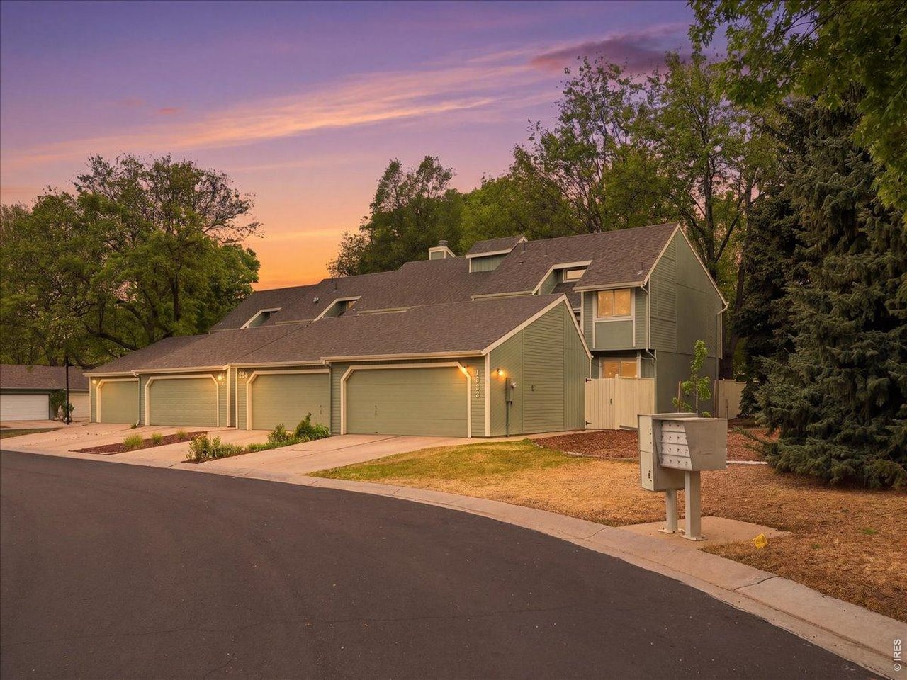 1212 Solstice Ln