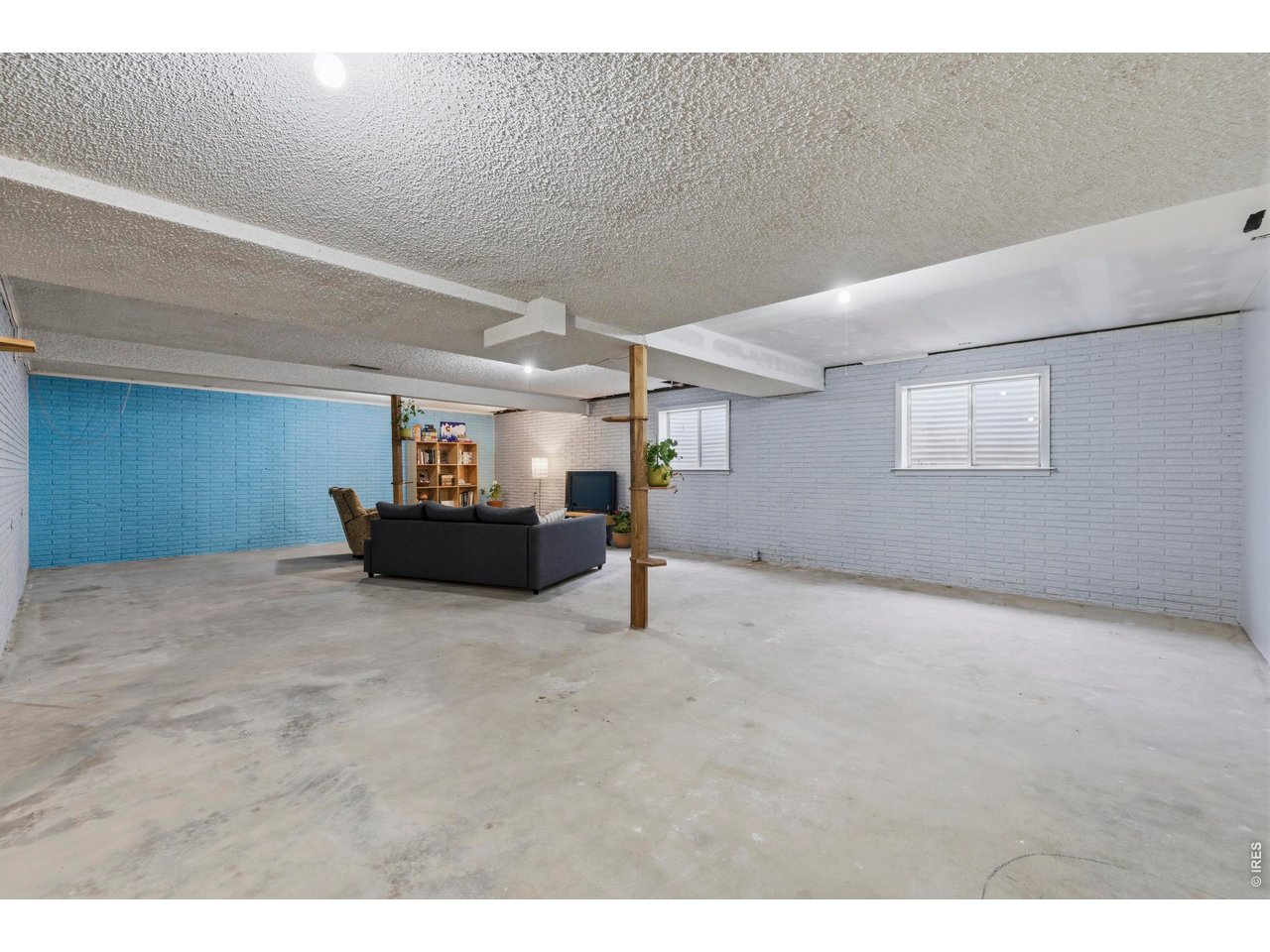 3401 Florida Dr