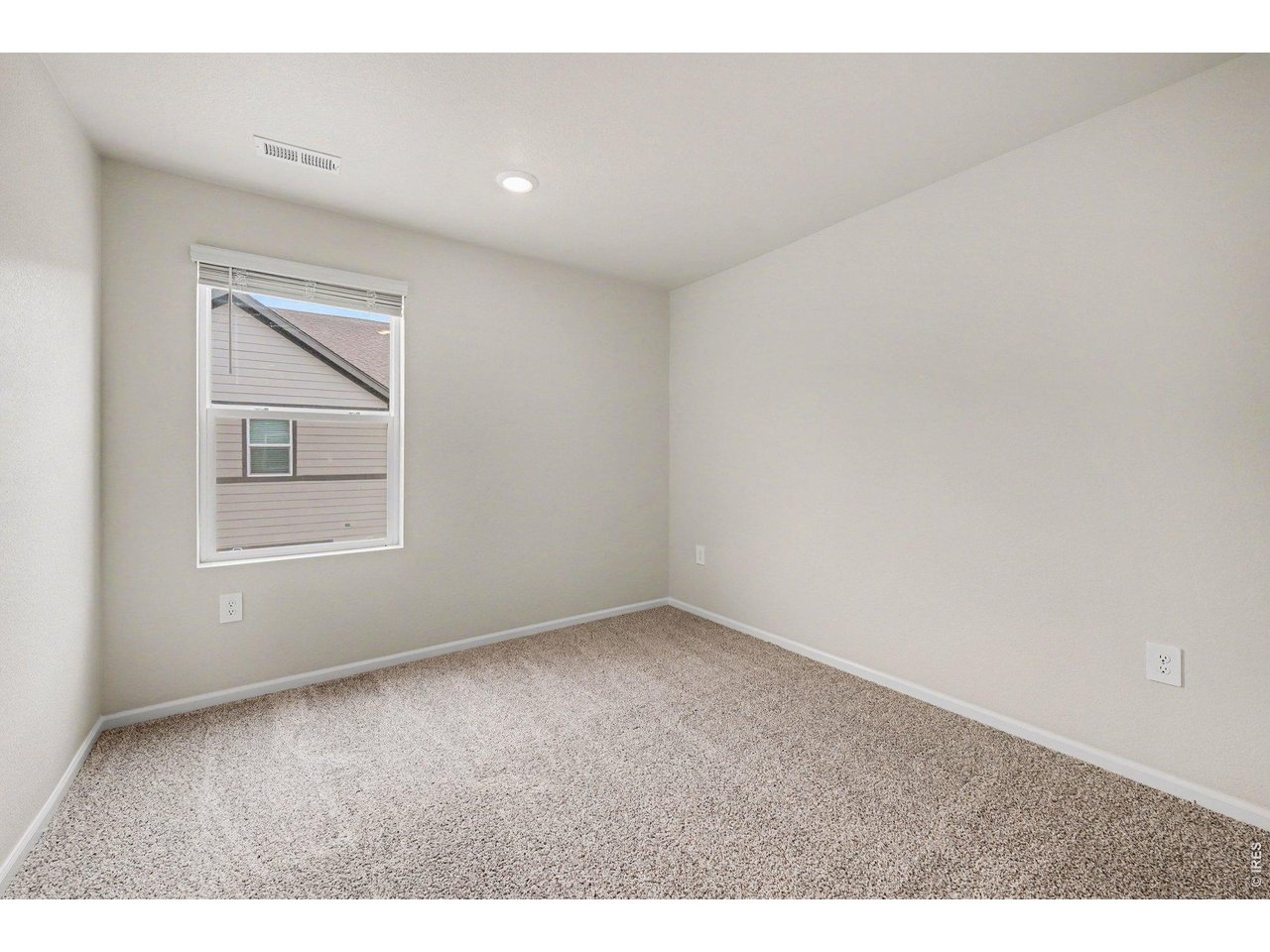 1622 Riverplace Dr