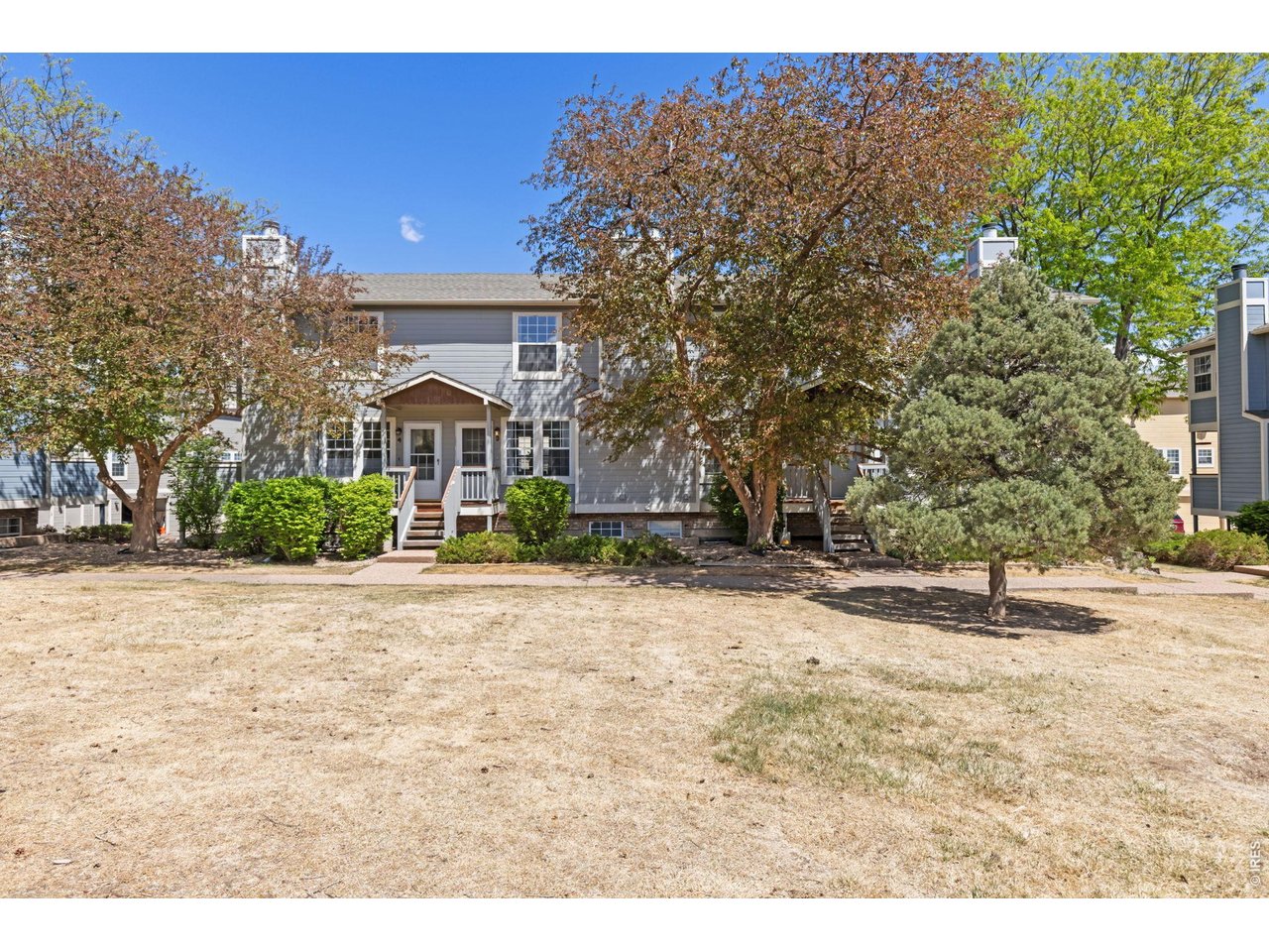 3200 Azalea Dr