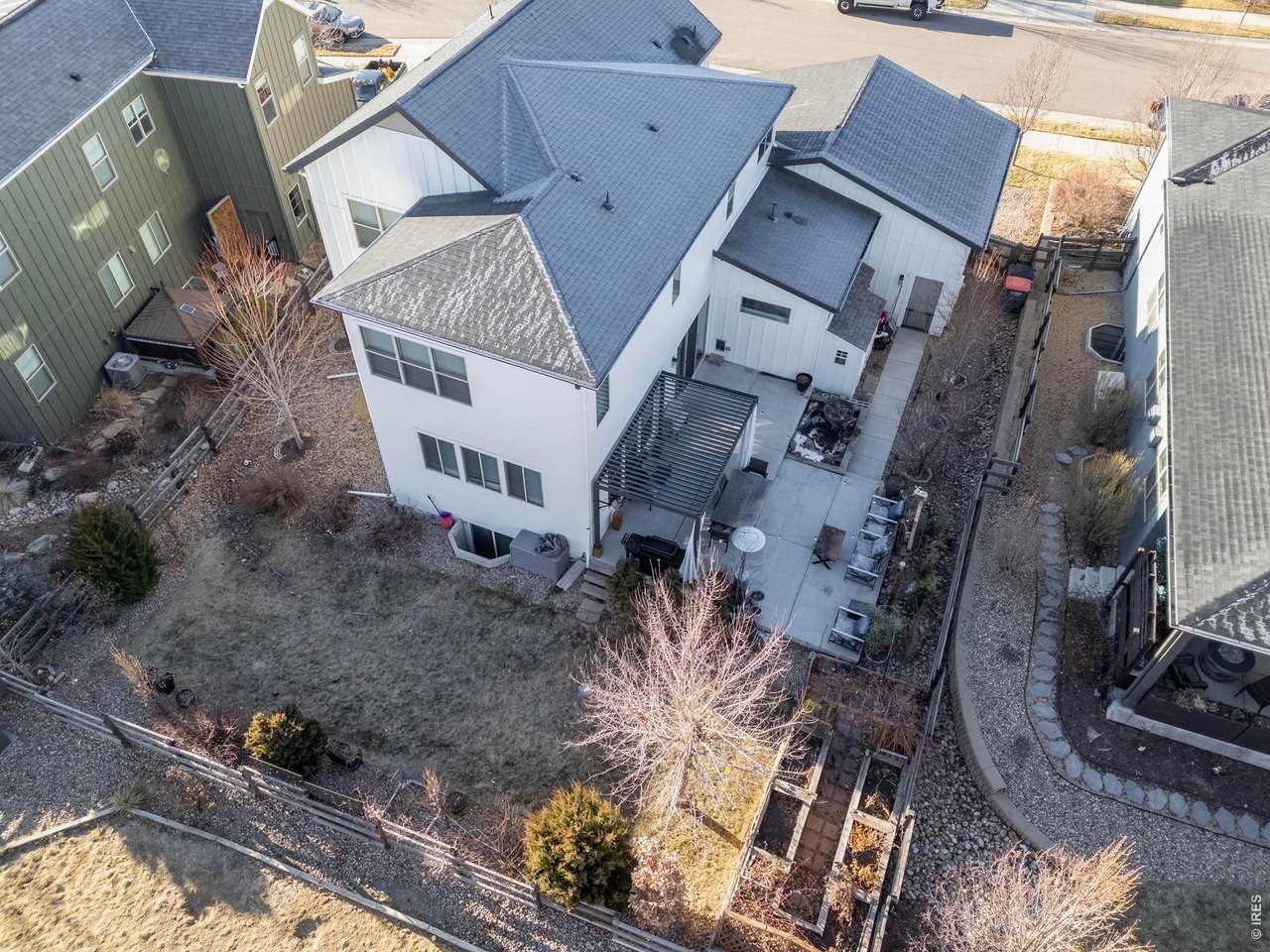 4593 Colorado River Dr
