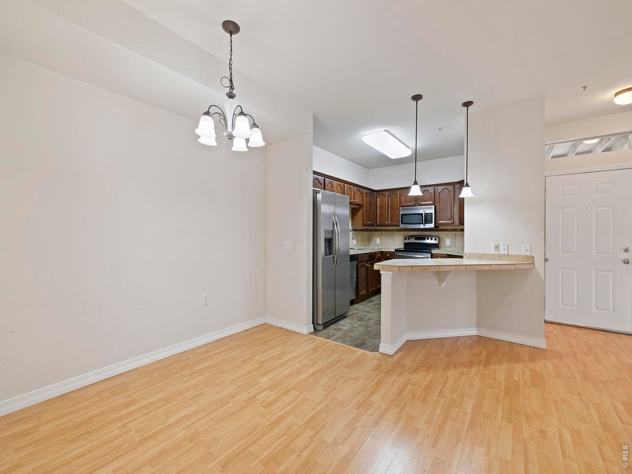 2133 Krisron Rd