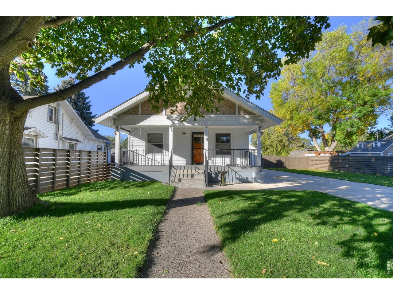 315 W 8th St