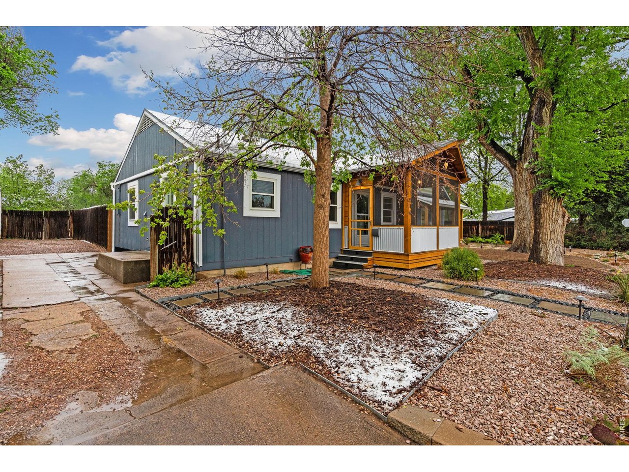 516 Parker St
