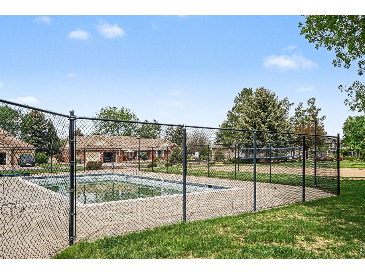1530 Gloria Ct