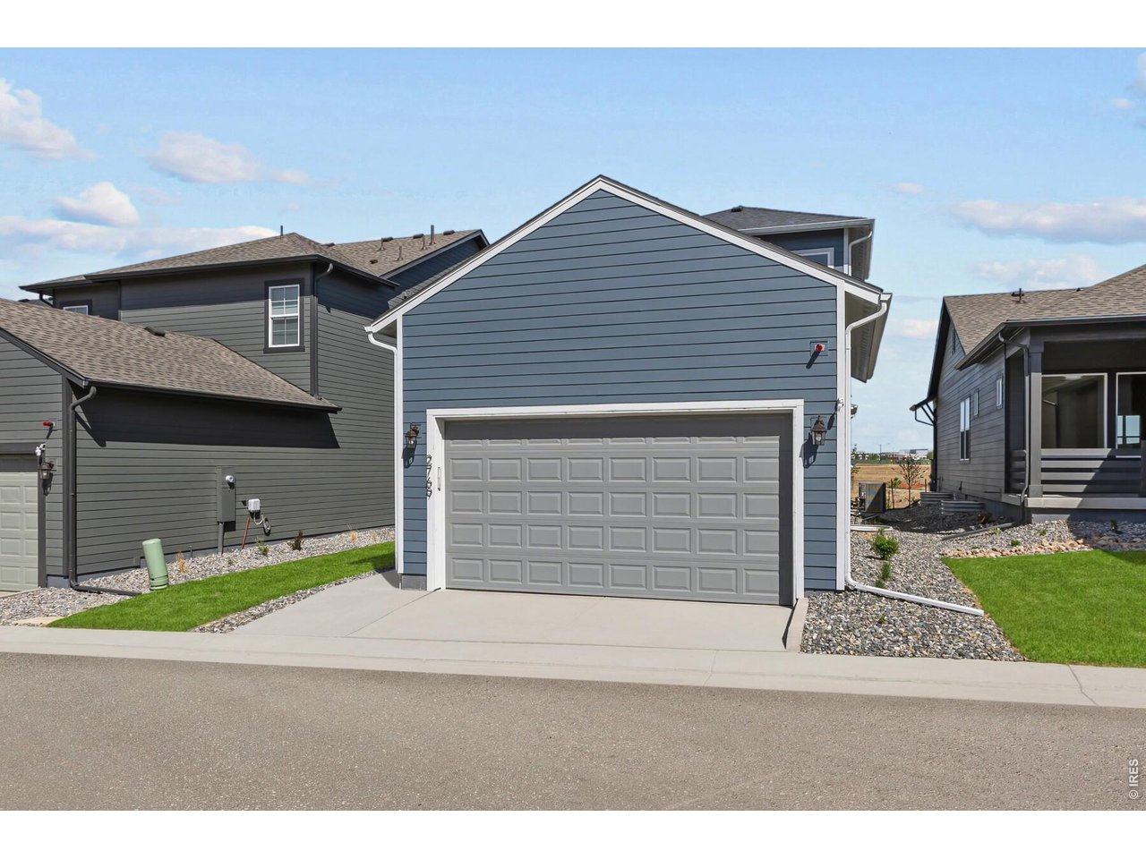 2769 Blue Iris Dr