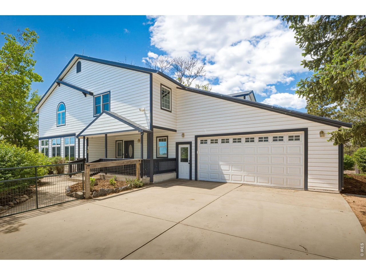 722 Sophie St