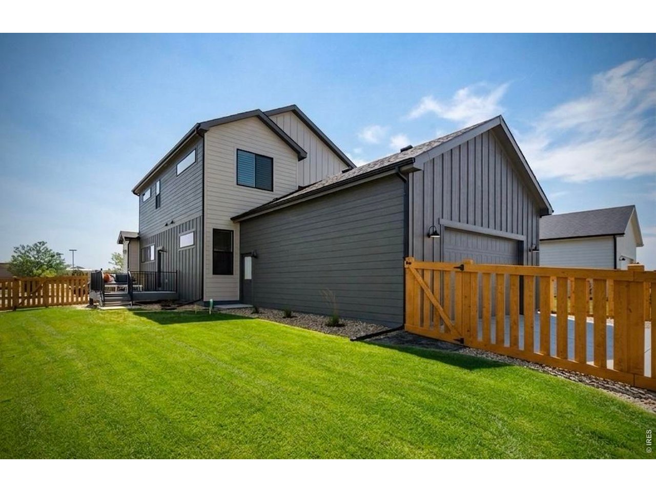 5177 School House Dr