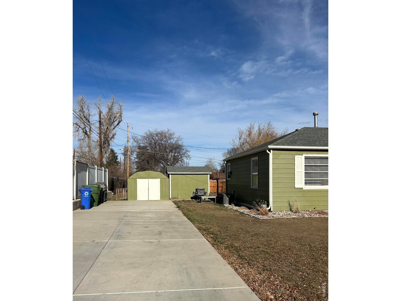 2443 Mountain View Dr