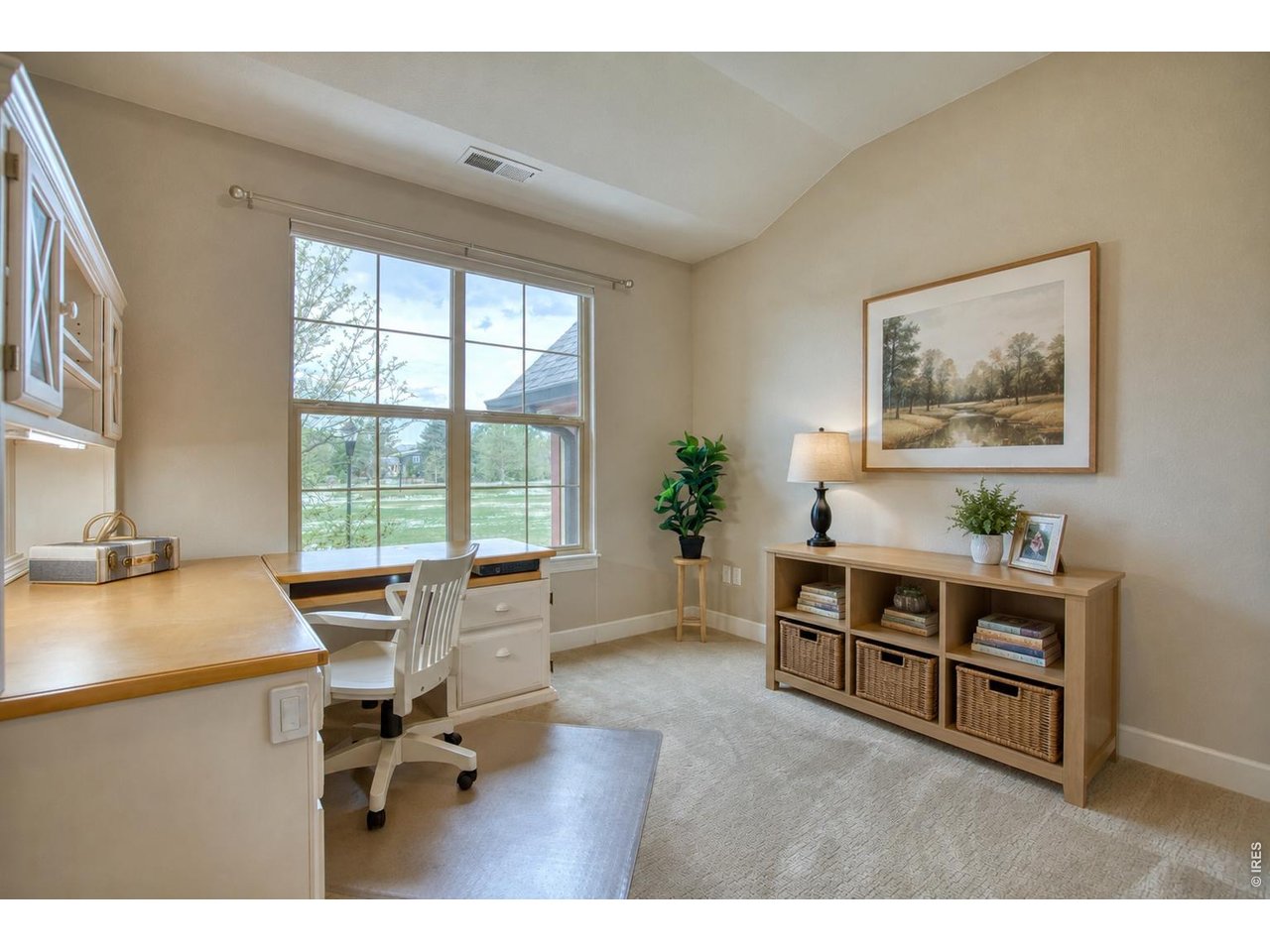 1379 Charles Dr