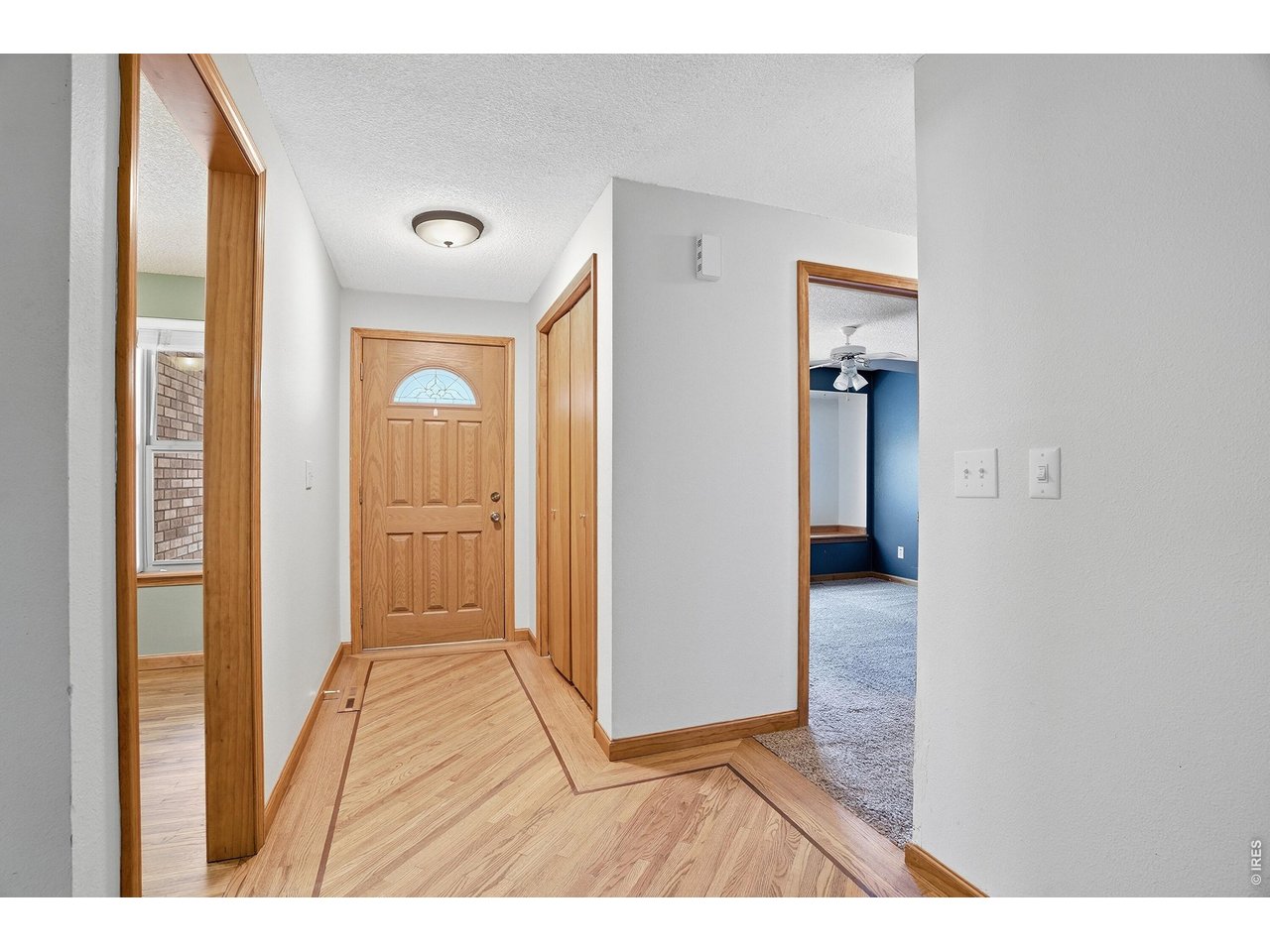1689 Geneva Cir