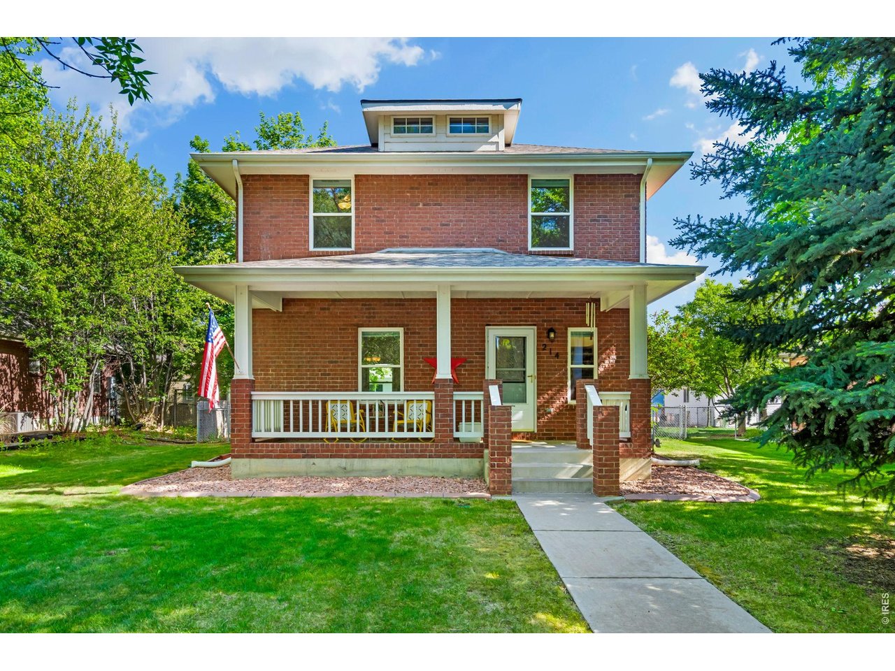 214 E Colorado Ave