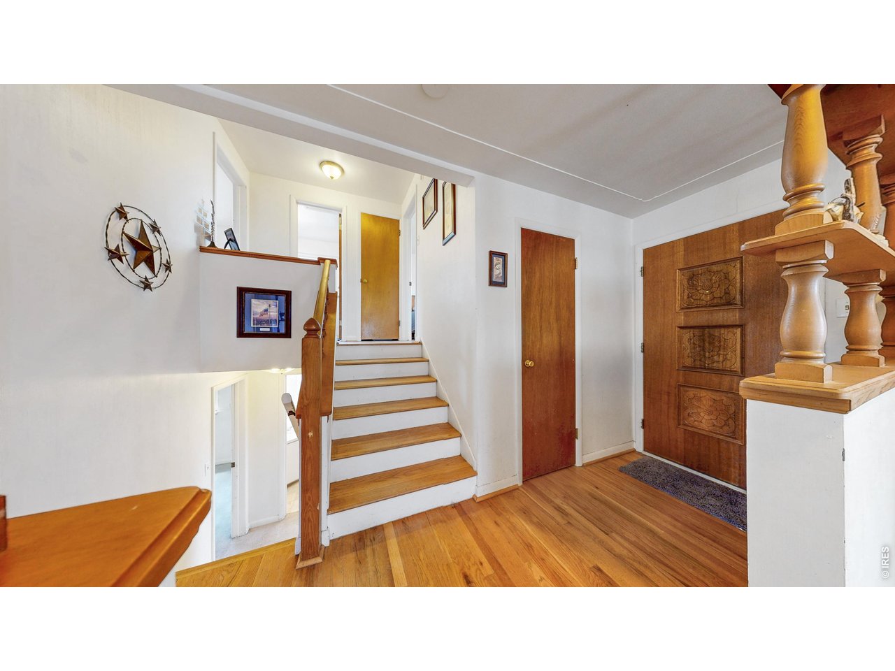2400 W 6th St