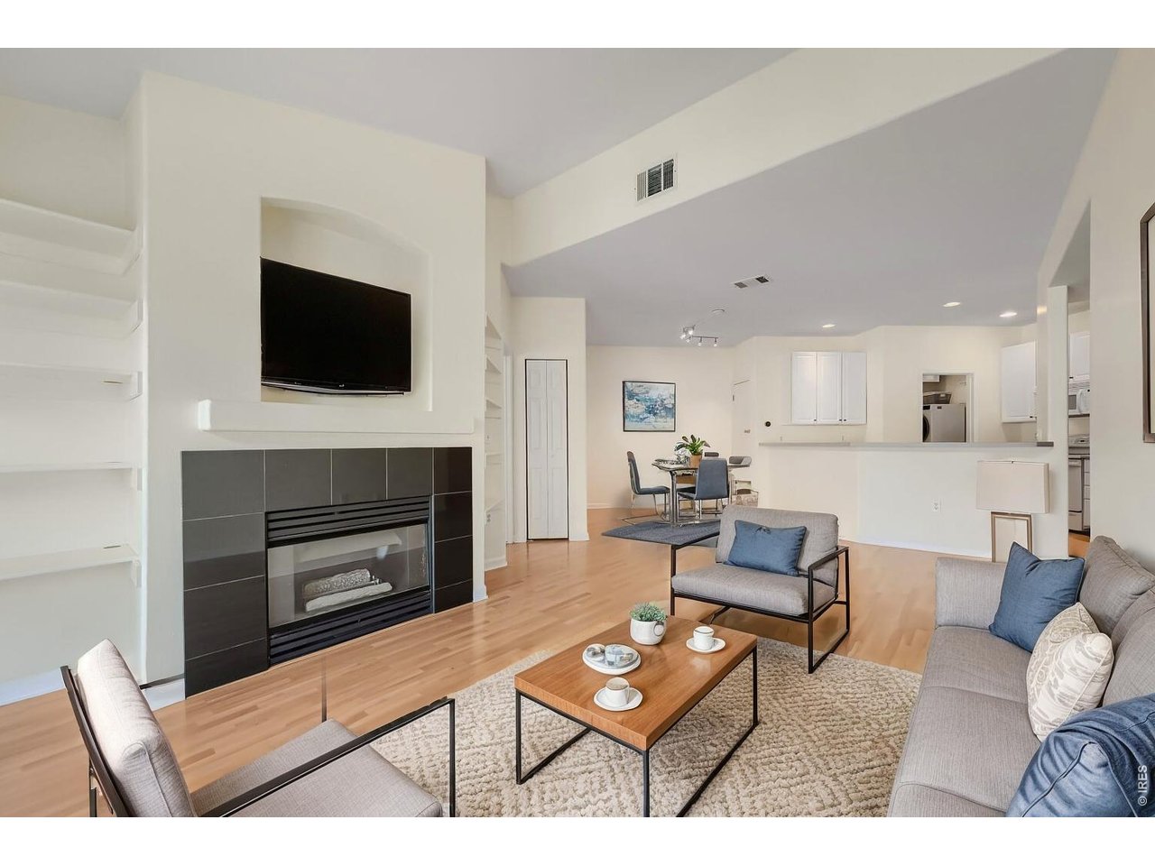 530 Mohawk Dr