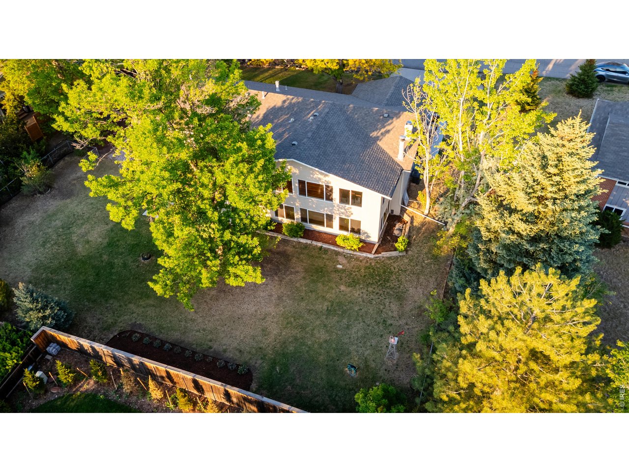 1013 Ravenwood Rd