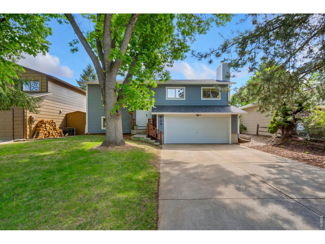 825 Parkview Dr
