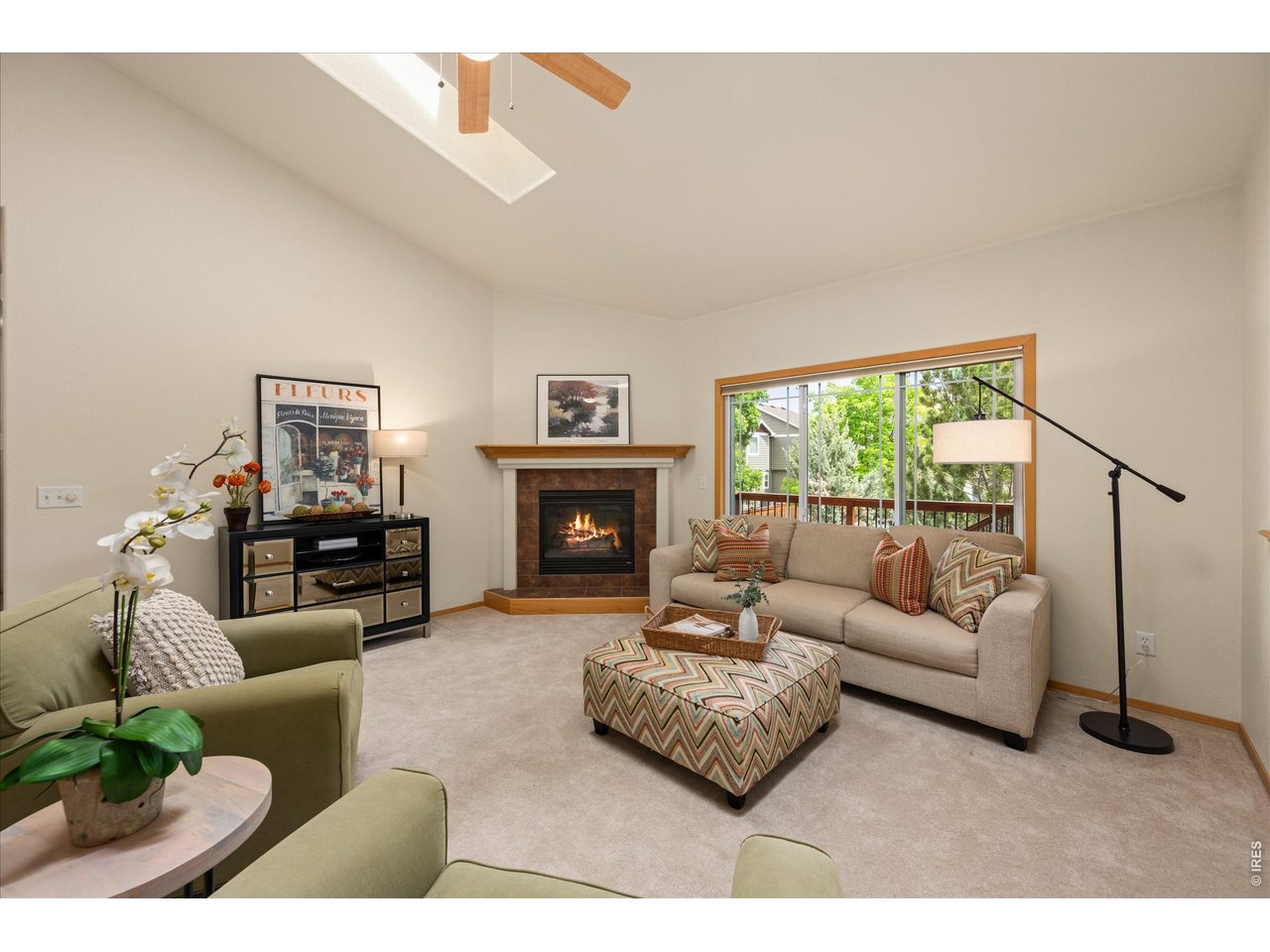 3938 Woodview Ct