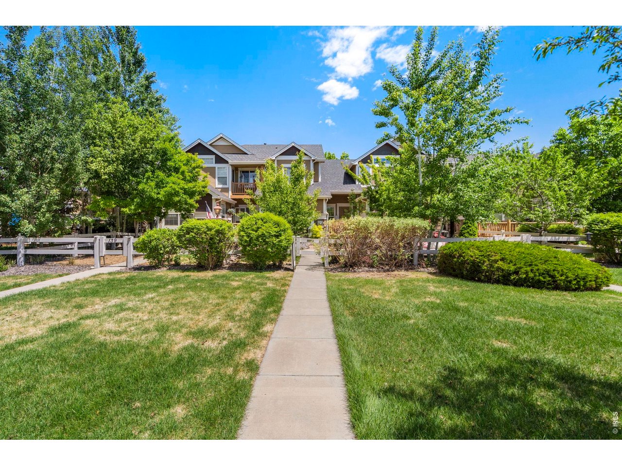 137 Bayside Cir