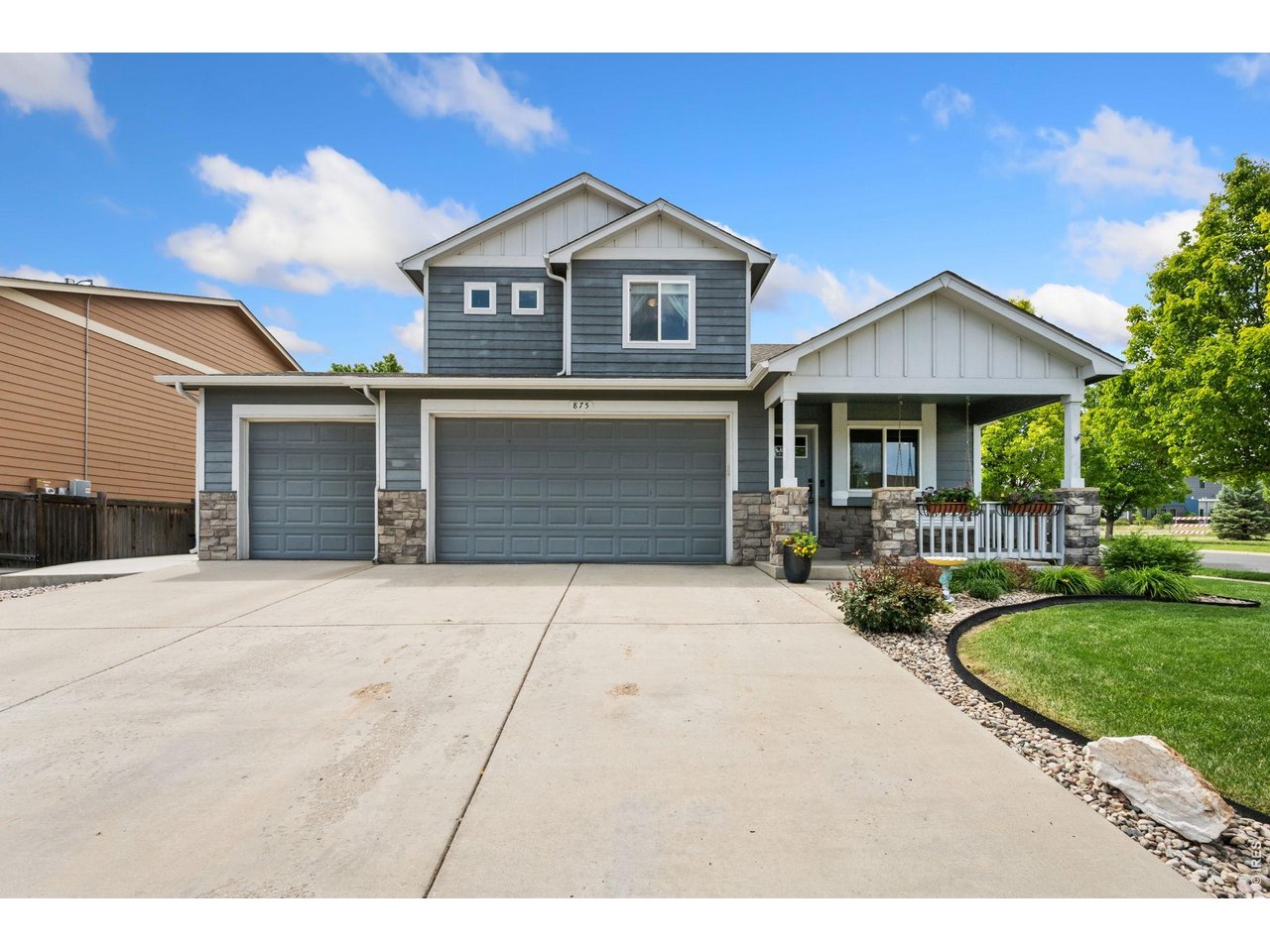 875 Mount Massive St