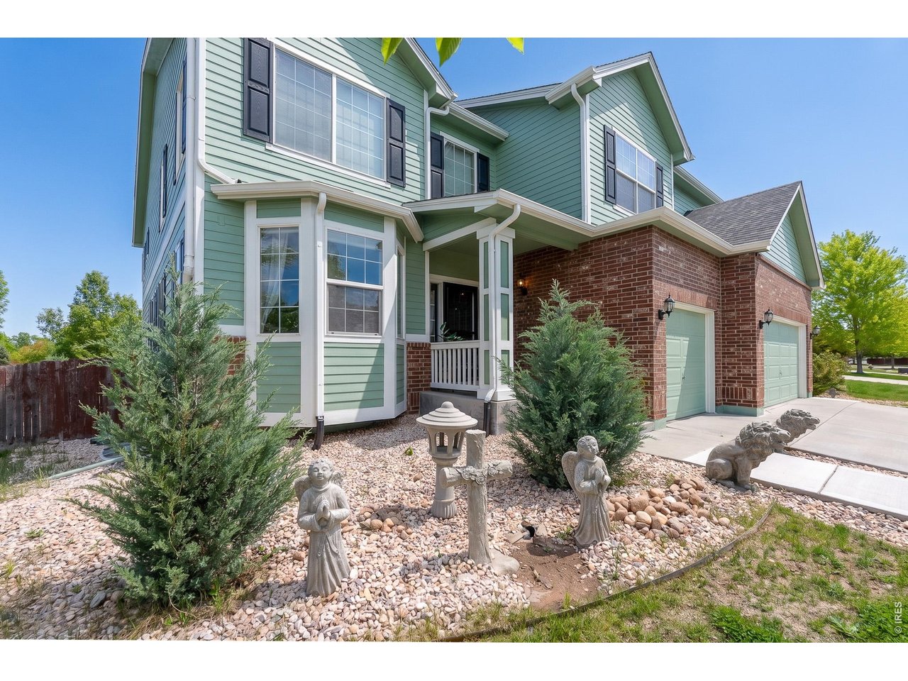 5726 Graphite St