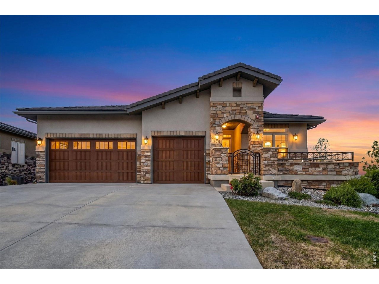 375 Casalon Pl