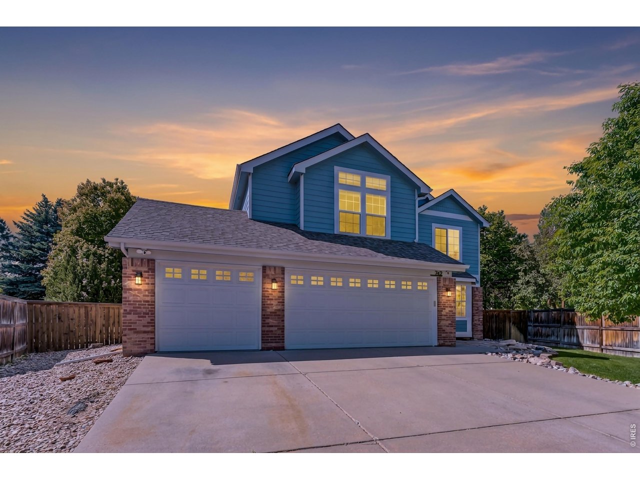 742 Stoddard Dr