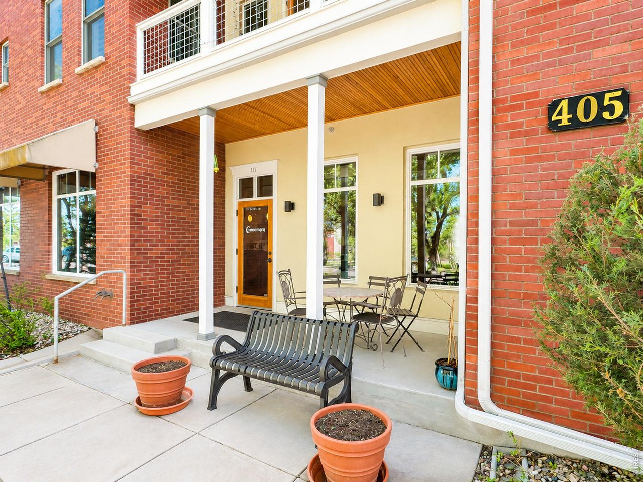 405 Mason Ct